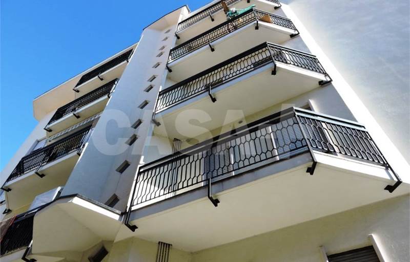3br. or more apartment for Sale in Varese